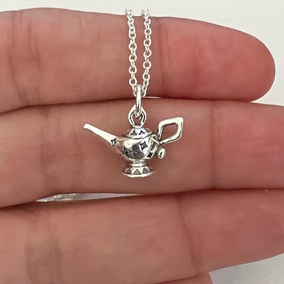 PANDORA Disney Aladdin Magic Lamp Necklace - Picture 1 of 9
